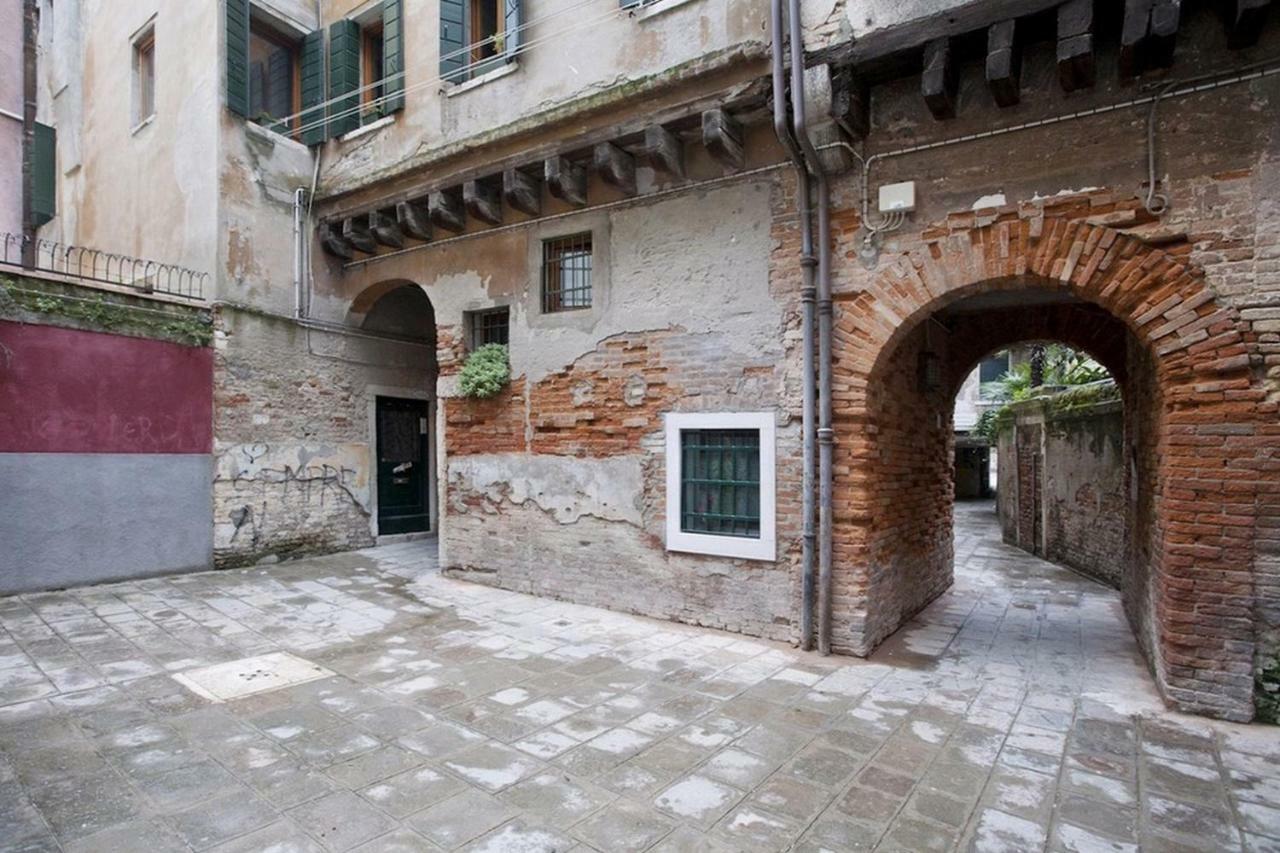 Locappart Silvestro Apartment Venedig